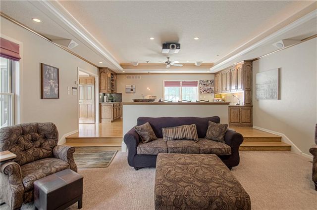 16316 Glenwood Street, Stilwell, KS 66085