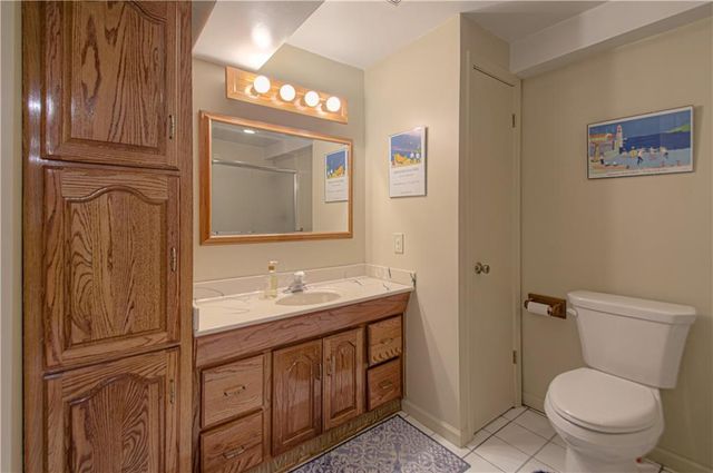 16316 Glenwood Street, Stilwell, KS 66085