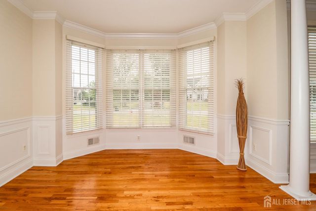 2 Brenner Court, Franklin Twsp, NJ 08873