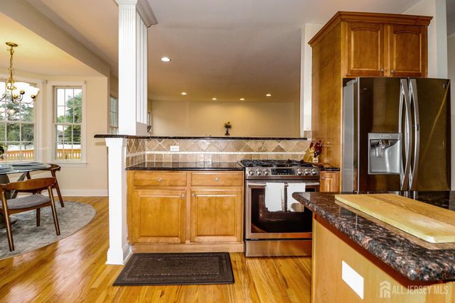 2 Brenner Court, Franklin Twsp, NJ 08873