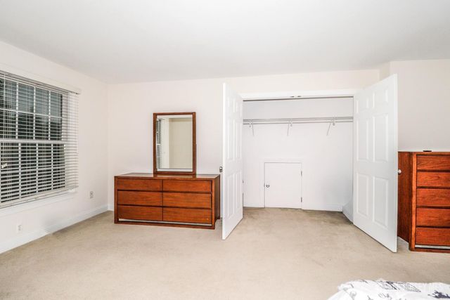 2 Brenner Court, Franklin Twsp, NJ 08873