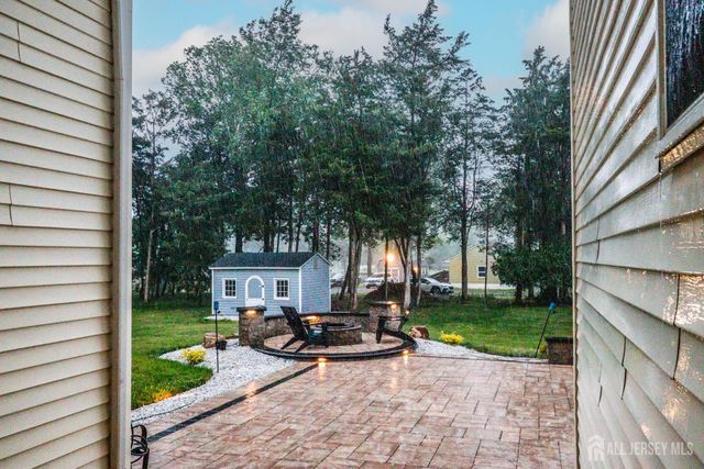 2 Brenner Court, Franklin Twsp, NJ 08873