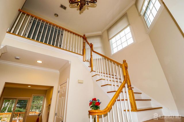 2 Brenner Court, Franklin Twsp, NJ 08873