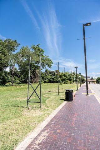 2525 Saint Clair Drive, Dallas, TX 75215