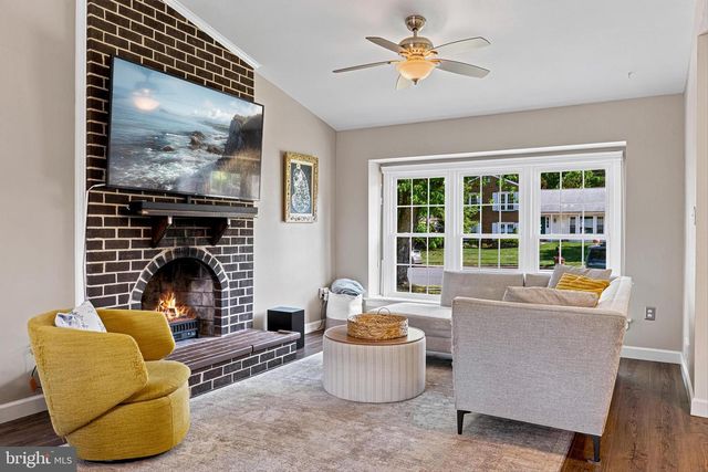 12728 BUILDERS RD, Herndon, VA 20170