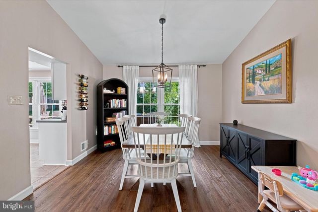 12728 BUILDERS RD, Herndon, VA 20170