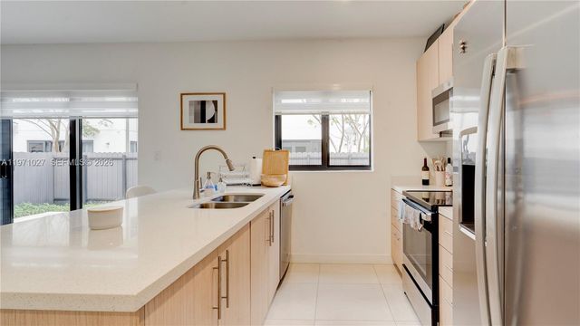 1168 NW 1st St, Florida City, FL 33034