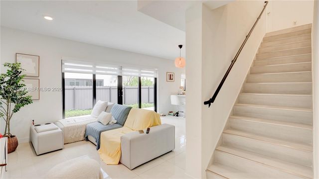 1168 NW 1st St, Florida City, FL 33034