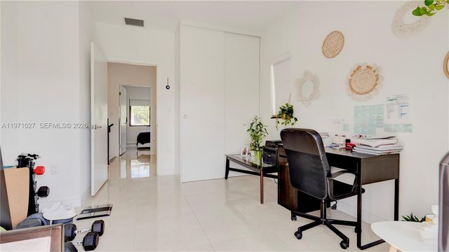 1168 NW 1st St, Florida City, FL 33034