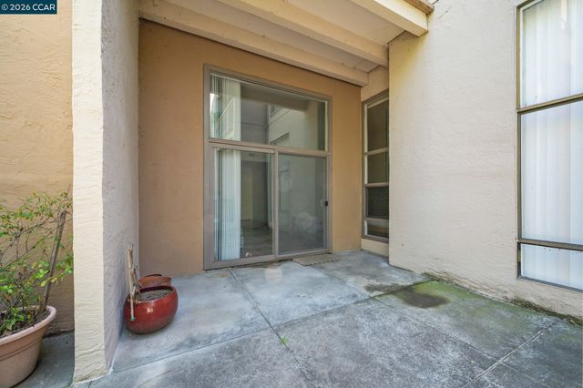 460 N Civic Dr 301, Walnut Creek, CA 94596