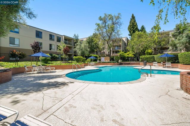 460 N Civic Dr 301, Walnut Creek, CA 94596