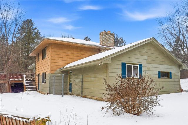 2111 55th Avenue, Baldwin, WI 54002