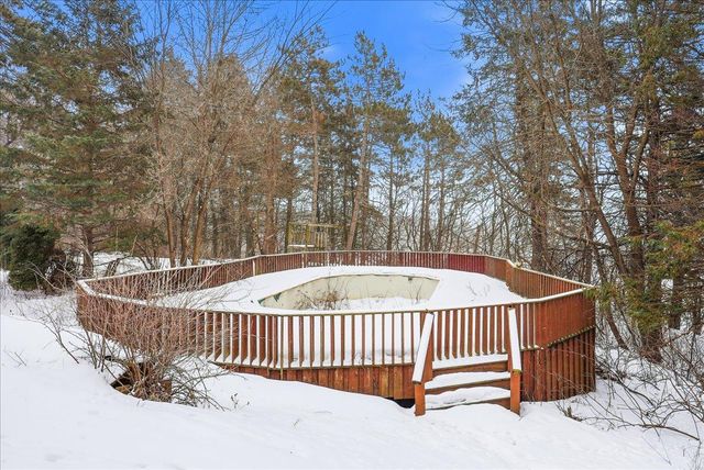 2111 55th Avenue, Baldwin, WI 54002