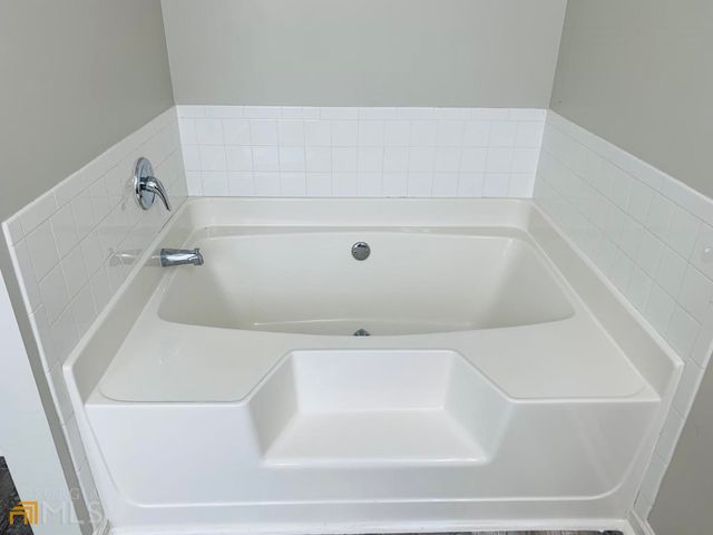 221 Southwind Lane, Newnan, GA 30265