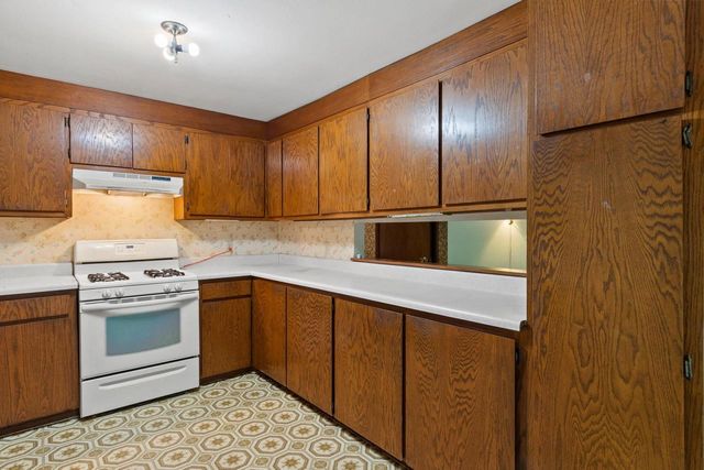 11771 LAURA LANE, Crivitz, WI 54114