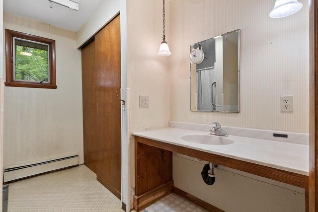 11771 LAURA LANE, Crivitz, WI 54114