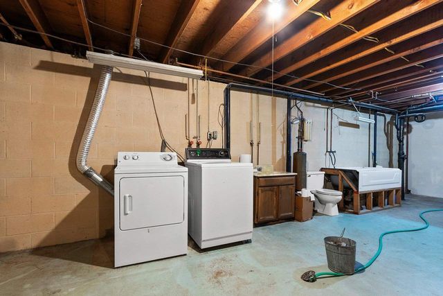 11771 LAURA LANE, Crivitz, WI 54114