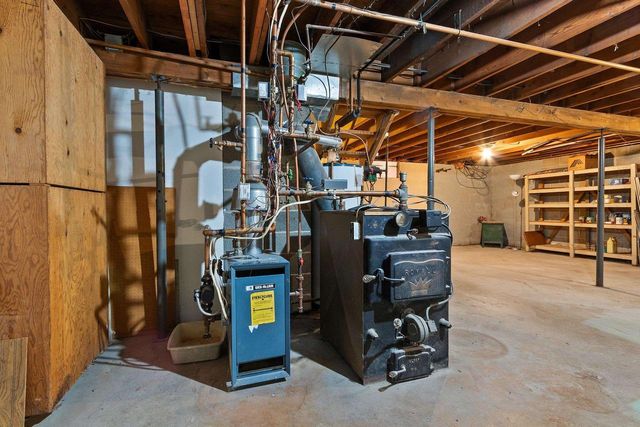 11771 LAURA LANE, Crivitz, WI 54114