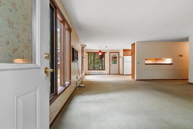 11771 LAURA LANE, Crivitz, WI 54114