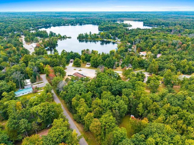 11771 LAURA LANE, Crivitz, WI 54114