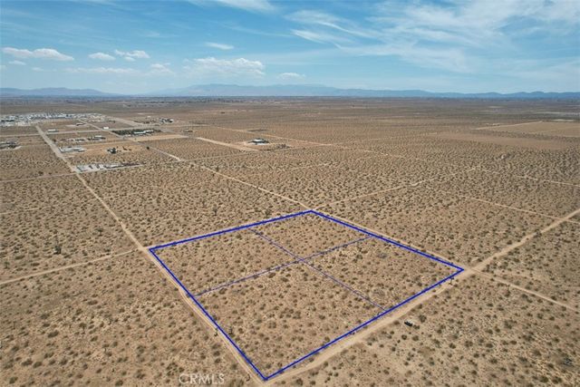 8 Buckeye Avenue, Adelanto, CA 92301