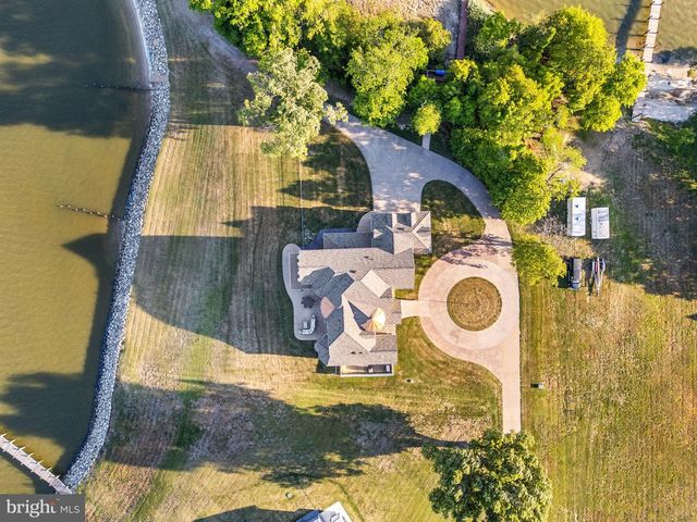 116 KETTLE BOTTOM DR, Colonial Beach, VA 22443
