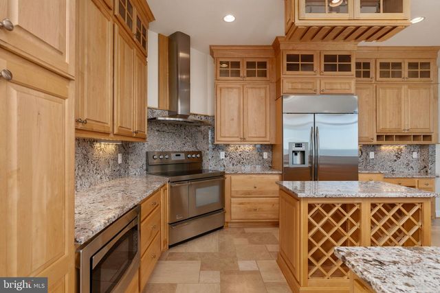 116 KETTLE BOTTOM DR, Colonial Beach, VA 22443