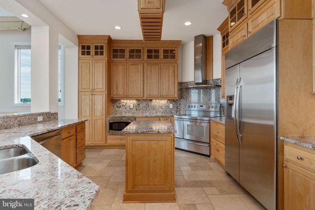 116 KETTLE BOTTOM DR, Colonial Beach, VA 22443