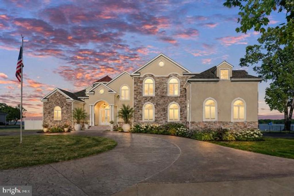 116 KETTLE BOTTOM DR, Colonial Beach, VA 22443