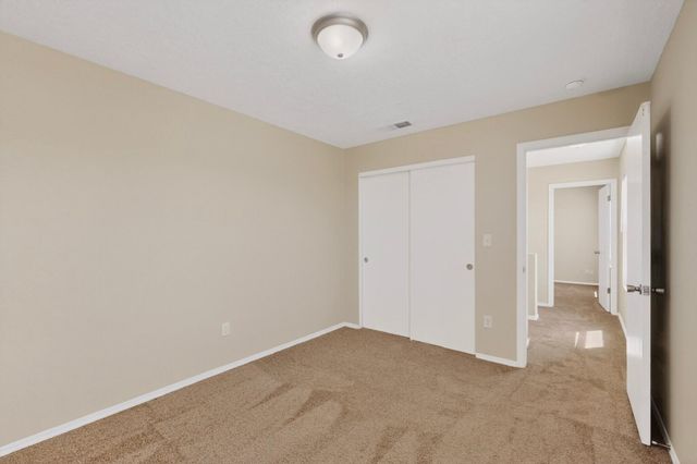 10328 Flagstaff Drive NW, Albuquerque, NM 87114