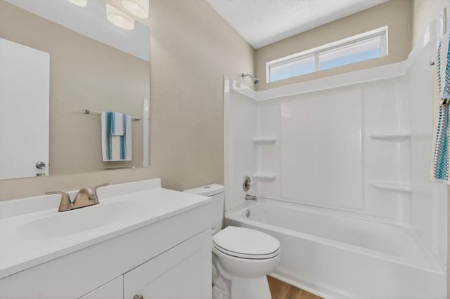 10328 Flagstaff Drive NW, Albuquerque, NM 87114