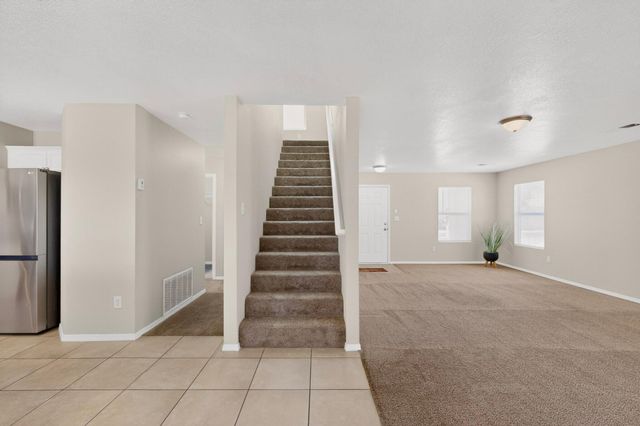 10328 Flagstaff Drive NW, Albuquerque, NM 87114