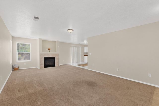10328 Flagstaff Drive NW, Albuquerque, NM 87114