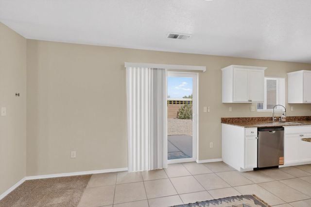 10328 Flagstaff Drive NW, Albuquerque, NM 87114