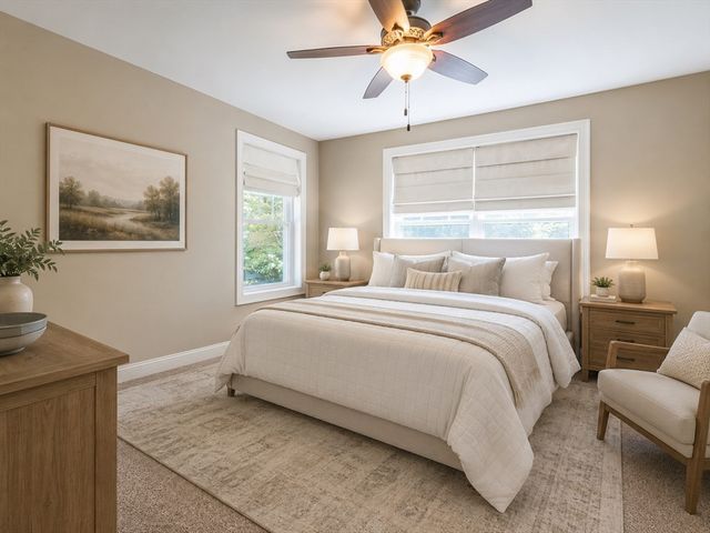 7 N Salem Rd, Hampstead, NH 03841