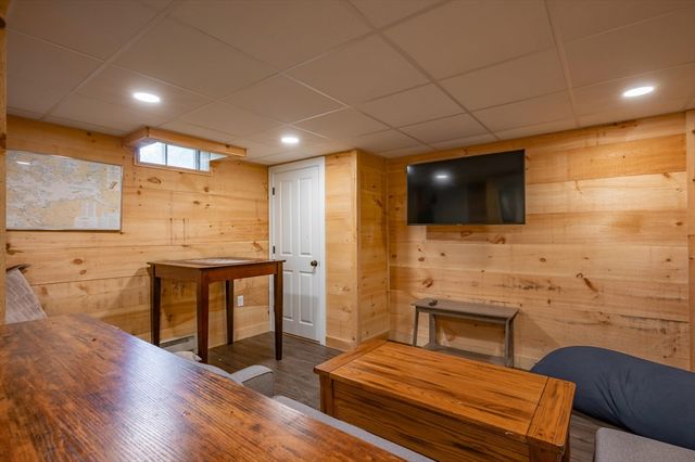 7 N Salem Rd, Hampstead, NH 03841