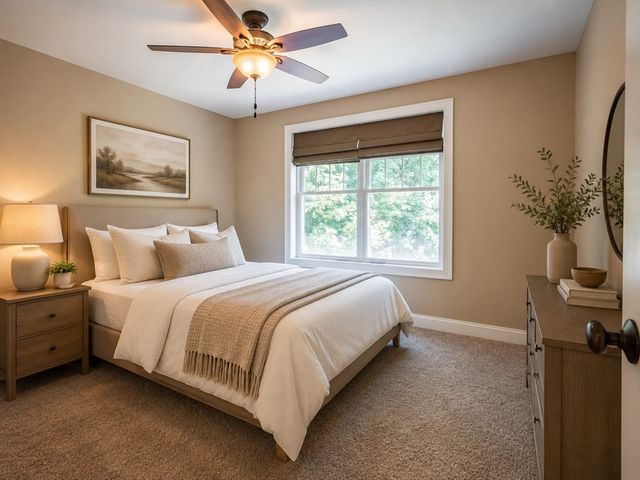 7 N Salem Rd, Hampstead, NH 03841