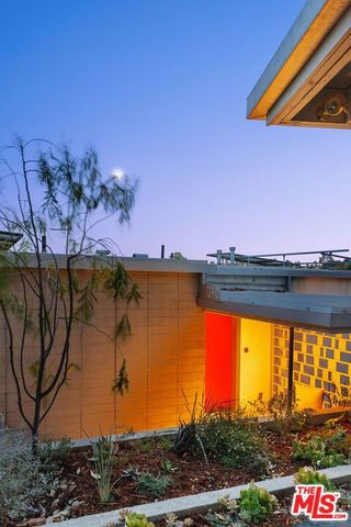 1290 Rancheros Road, Pasadena, CA 91103