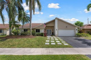 8211 NW 52nd Court, Lauderhill, FL 33351