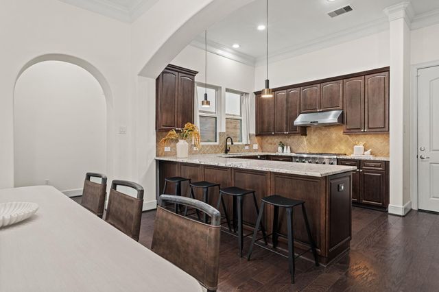1423 Knox Street, Houston, TX 77007