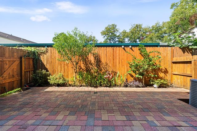 1423 Knox Street, Houston, TX 77007