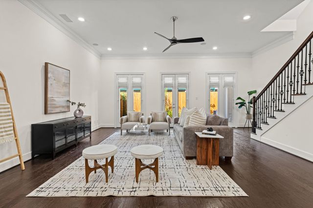 1423 Knox Street, Houston, TX 77007