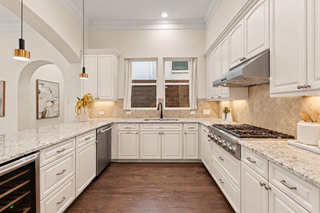 1423 Knox Street, Houston, TX 77007