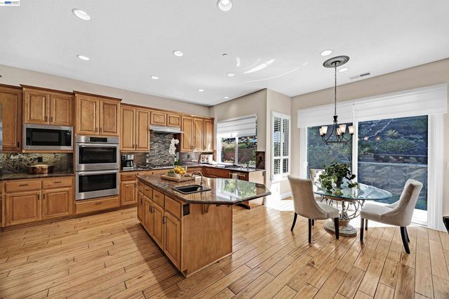 2757 Deer Meadow Dr, Danville, CA 94506