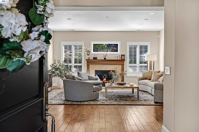 2757 Deer Meadow Dr, Danville, CA 94506