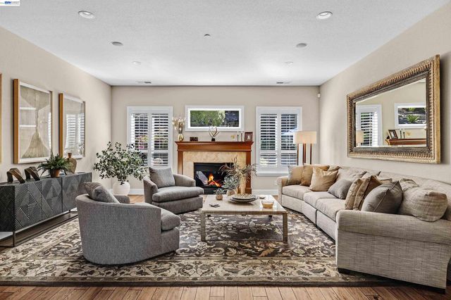 2757 Deer Meadow Dr, Danville, CA 94506