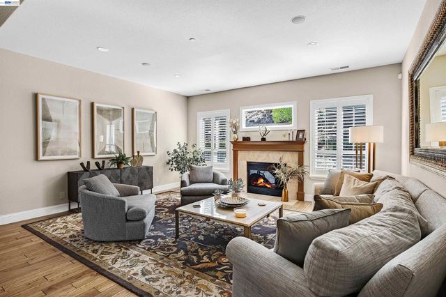 2757 Deer Meadow Dr, Danville, CA 94506