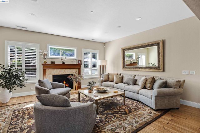 2757 Deer Meadow Dr, Danville, CA 94506