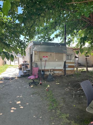 474 Douglas Street, Porterville, CA 93257