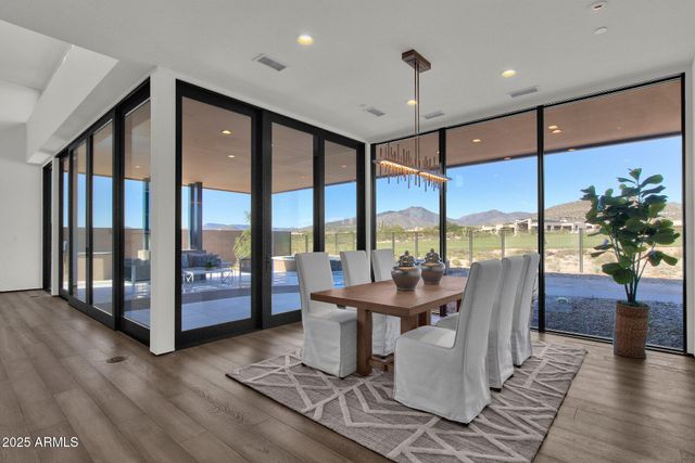 37200 N CAVE CREEK Road 1024, Scottsdale, AZ 85262